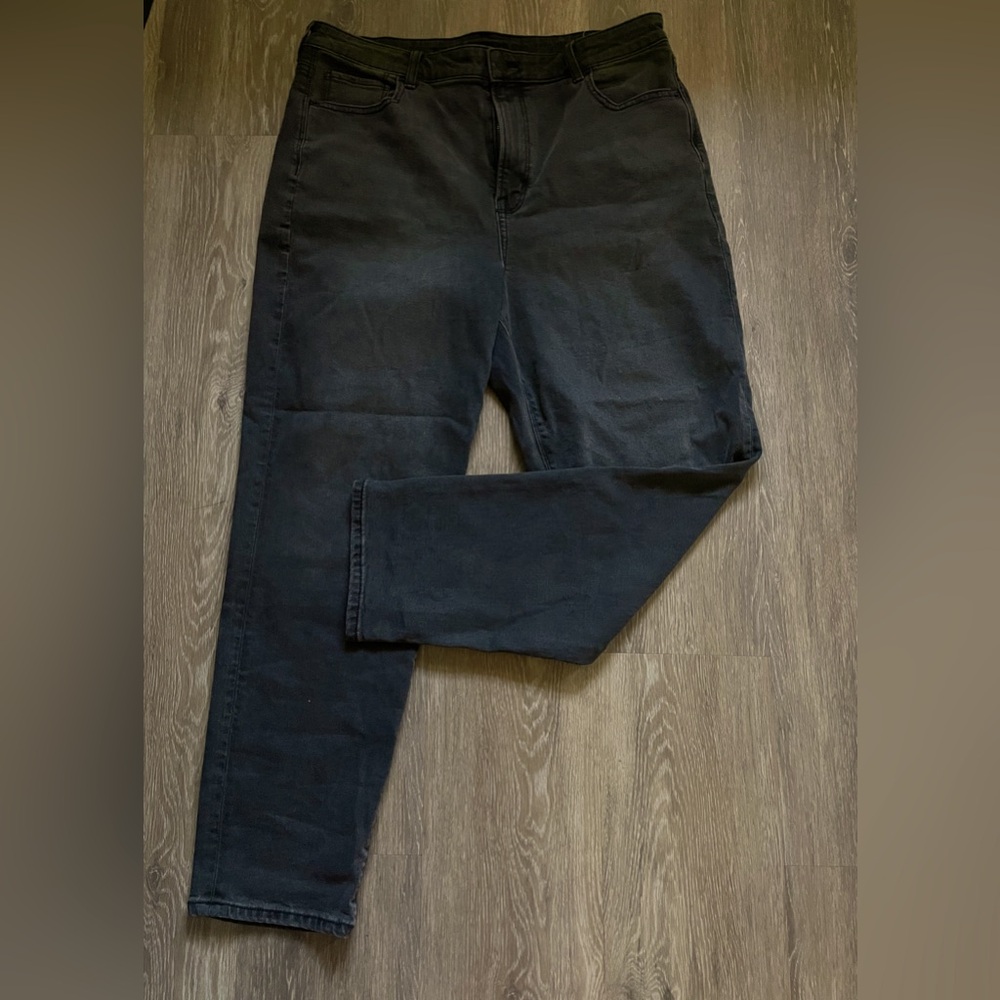 black american eagle jeans